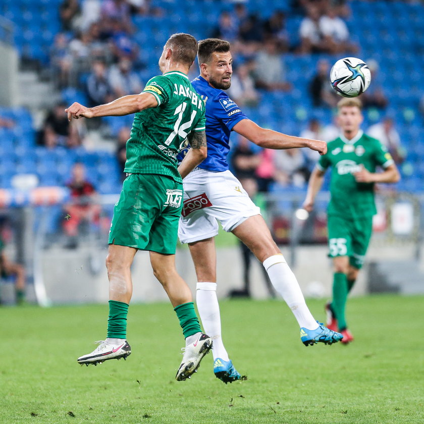 Latem do Lecha Poznań ponownie trafił Barry Douglas (31 l.), a także 13-krotny reprezentant Polski Artur Sobiech (31 l.). 