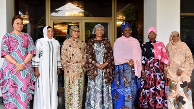 First lady, Oluremi Tinubu, wife of the Vice President, Hajia Nana Shettima, wife of the Chief of Staff, Mrs Salamatu Gbajabiamila, Senate President’s wife, Ekaette Akpabio, Imo governor’s wife, Mrs Chioma Uzodinma, and the APC National Women Leader, Dr Betta Edu. (NAN)