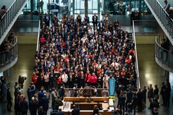 Deputowani SPD na zdjęciu bez maseczek. Grozi im gigantyczna kara