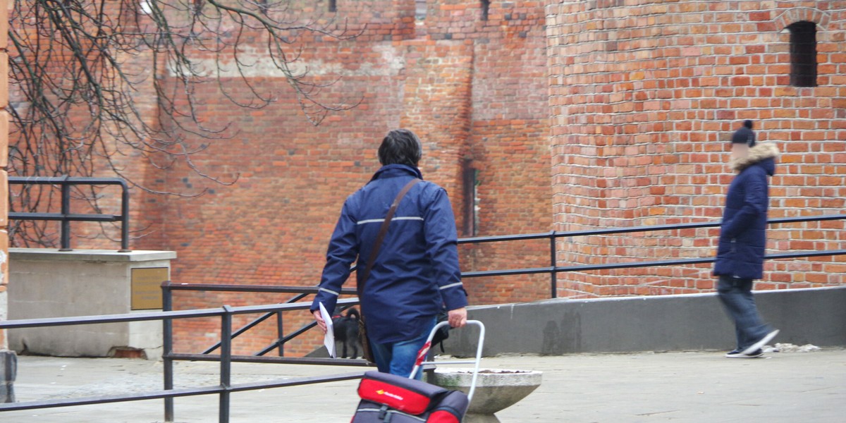 Związkowcy obawiają się gigantycznych zwolnień w Poczcie Polskiej.