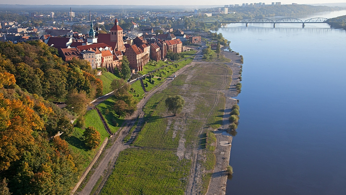 Port i nabrzeże Wisły w Grudziądzu przejdą rewitalizację, dzięki czemu dawne tereny przemysłowe służyć będą rekreacji i turystyce.