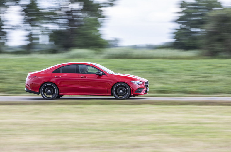 Mercedes CLA 220 4matic czy jest lepszy od poprzednika?