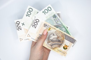 Pracownik samorządowy nie może dostać nagrody za podnoszenie kwalifikacji