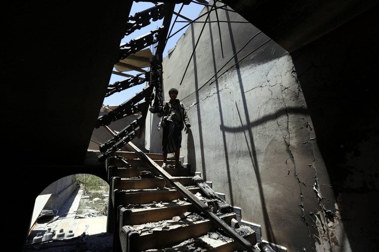 JEMEN. Naloty na zbuntowane miasto Sana