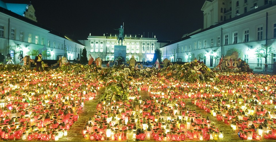 WARSZAWA KATASTROFA PAŁAC PREZYDENCKI KOLEJKA