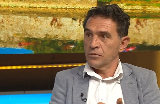 Stevo kaže da vidi i budućnost