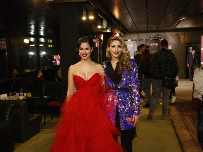 Dragana Kosjerina i Kristina Radenković na prvoj polufinalnoj večeri Beovizije na RTS-u