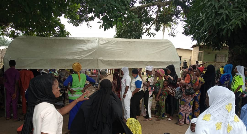 Voters at Bode Osi, Olaoluwa LGA, Osun state admits collecting cash.