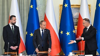 Prezydent Andrzej Duda, premier Donald Tusk i wicepremier Władysław Kosiniak-Kamysz na posiedzeniu Rady Gabinetowej.