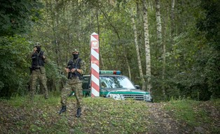 W sobotę SG zanotowało niemal 400 prób nielegalnego przekroczenia granicy polsko-białoruskiej