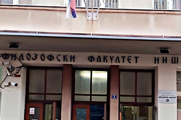 SVETSKI DAN POEZIJE Mladi TALENTI iz svih krajeva Srbije oduševili na konkursu u Nišu, OVI ĐACI odneli pobede!