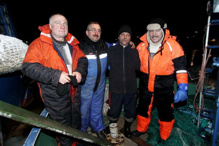 Rybacy uratowani od śmierci w Bałtyku. FOTO