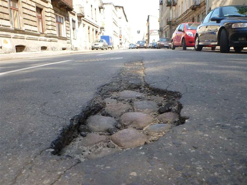 W mieście nie łatają ulic