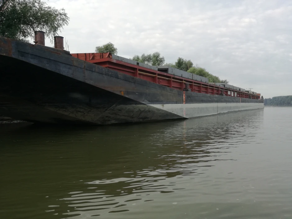 Brod koji je udario u splav