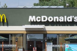 McDonald's chce, by do 2025 wszystkie opakowania sieci pochodziły z recyklingu i odnawialnych źródeł