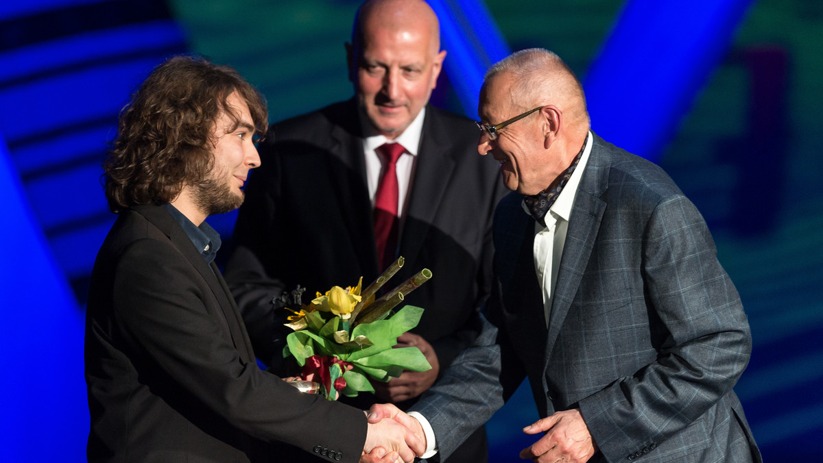 Andrzej Sosnowski za całokształt twórczości, Jacek Podsiadło za książkę roku, Radosław Jurczak w kategorii debiut roku - to tegoroczni laureaci Wrocławskiej Nagrody Poetyckiej Silesius. Gala wręczenia nagrody odbyła się w sobotę w Teatrze Muzycznym Capitol we Wrocławiu.