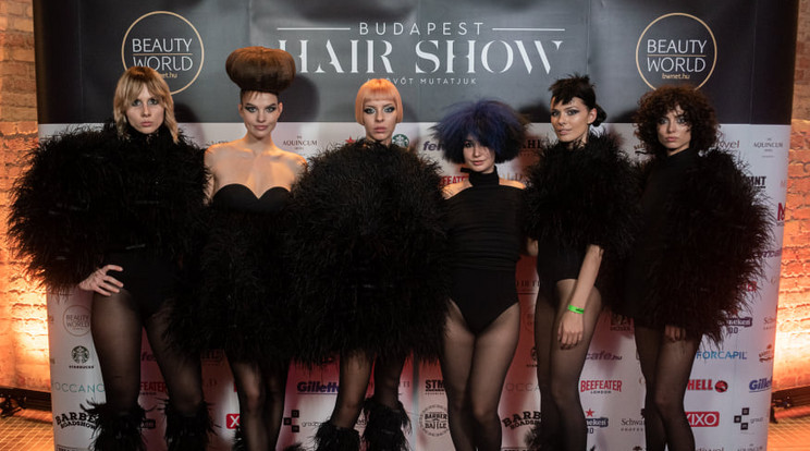 A brit sztárfodrász, Richard Ashforth nyerte a British Hairdresser of the Year díjat, most Budapestre hozta hajkölteményeit / Fotó: Budapest Hair Show