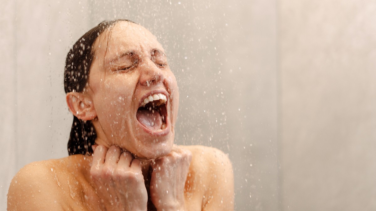 Hormetički stres se aktivira usled ekstremne promene temperature poput tuširanja ledenom vodom