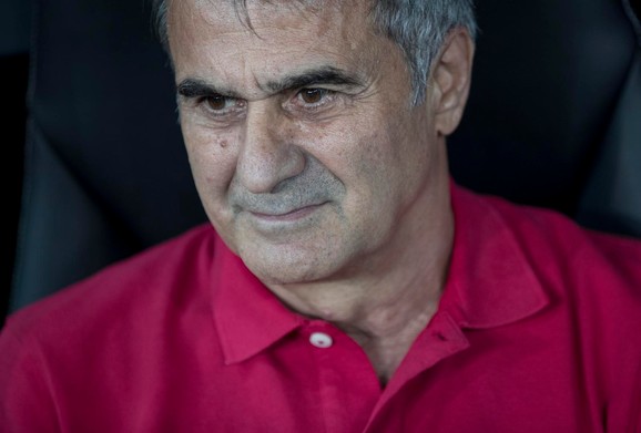 Šenol Guneš, trener Bešiktaša