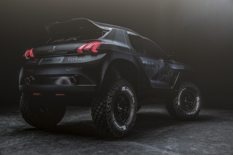 2 Peugeot 2008 DKR