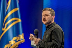 Zełenski gotowy odejść? Stawia jednak warunek