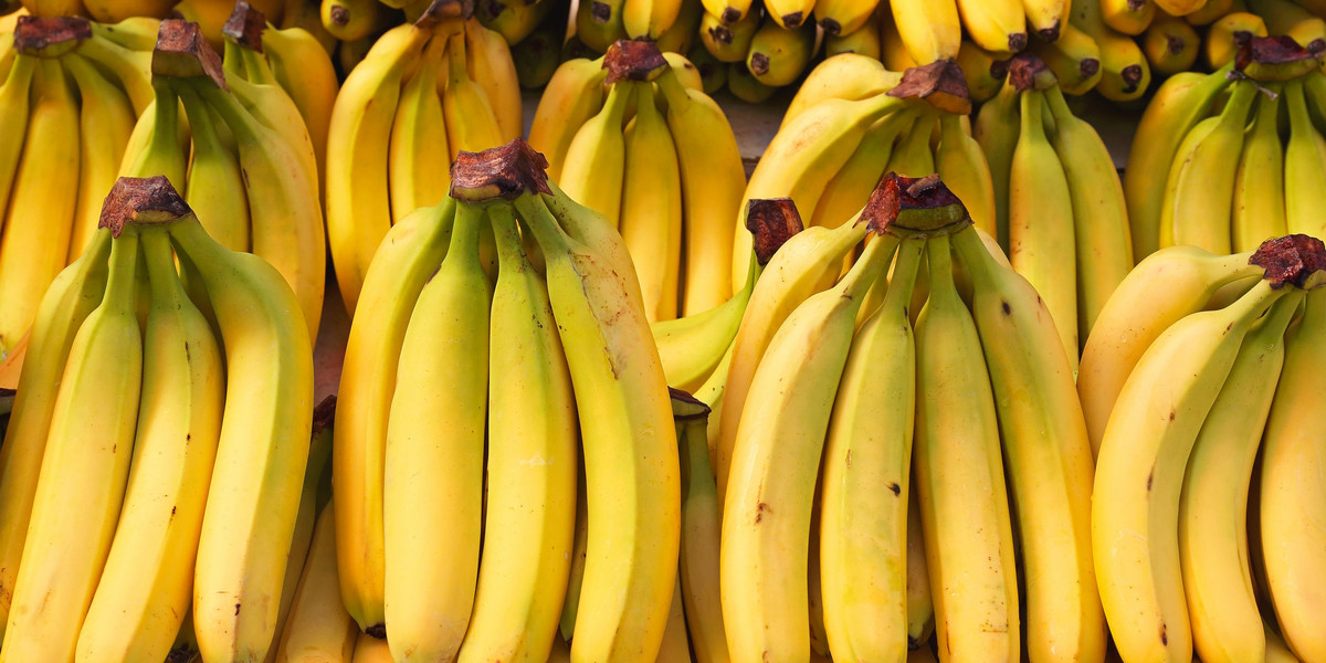 Pracownicy sklepu znaleźli narkotyki w bananach. Zdjęcie ilustracyjne.