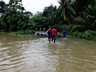 Sri Lanka. Ponad 120 zginęło wskutek powodzi i osuwisk, 130 jest zaginionych
