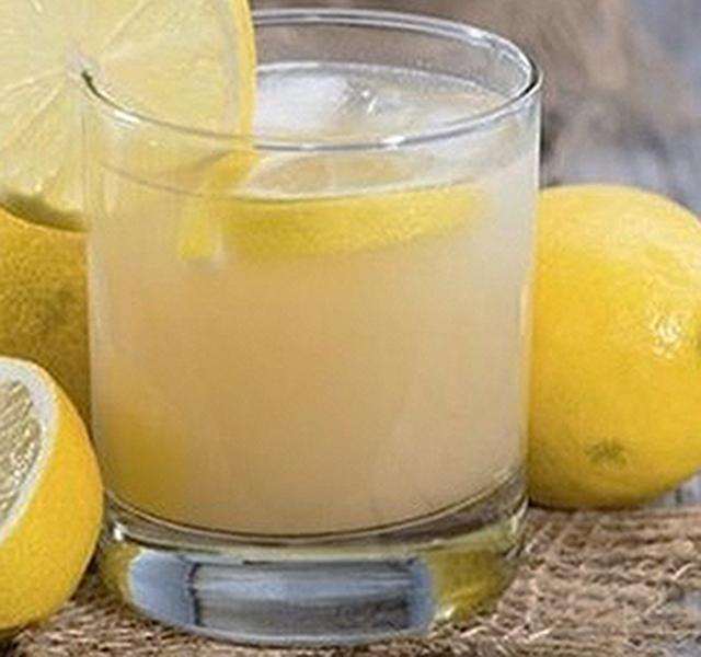 Fogyókúrás italok: A citromos víztől a turmixon át a pektinig
