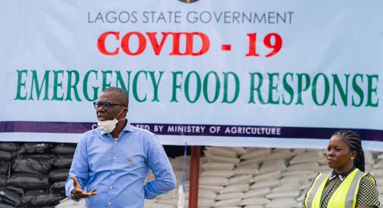 Gov Sanwo-Olu commences distribution of food to coronavirus hit Lagos (Twitter: @Jidesanwoolu)