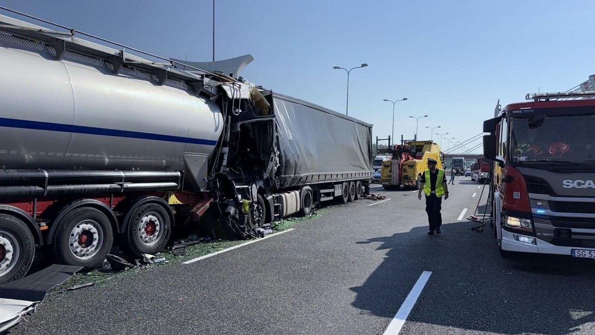 Karambol ciężarówek na A4. Policja potwierdziła tragiczną informację