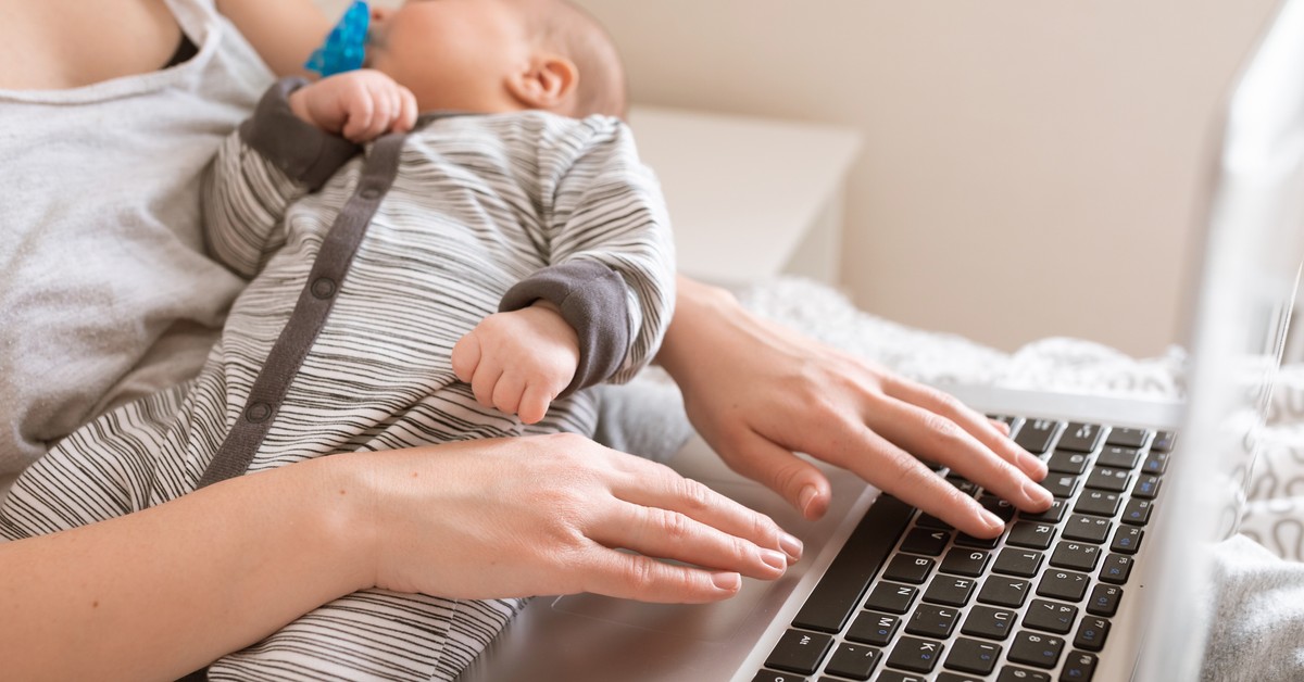 Koniec z przymusem wpisywania fikcyjnego ojca w akcie urodzenia. Rząd chce, by decyzja należała do matki