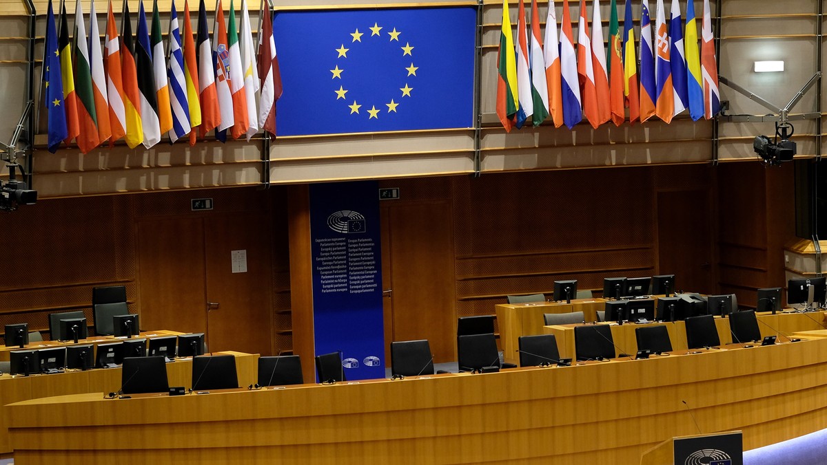 Parlament Europejski przyjął projekt ws. prawa autorskiego w internecie. PO głosowała za, PiS przeciw