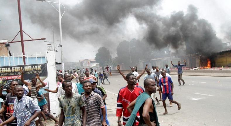 Congolese opposition supporters chant slogans during a march to press President Joseph Kabila to step down in the Democratic Republic of Congo's capital Kinshasa, September 19, 2016. 