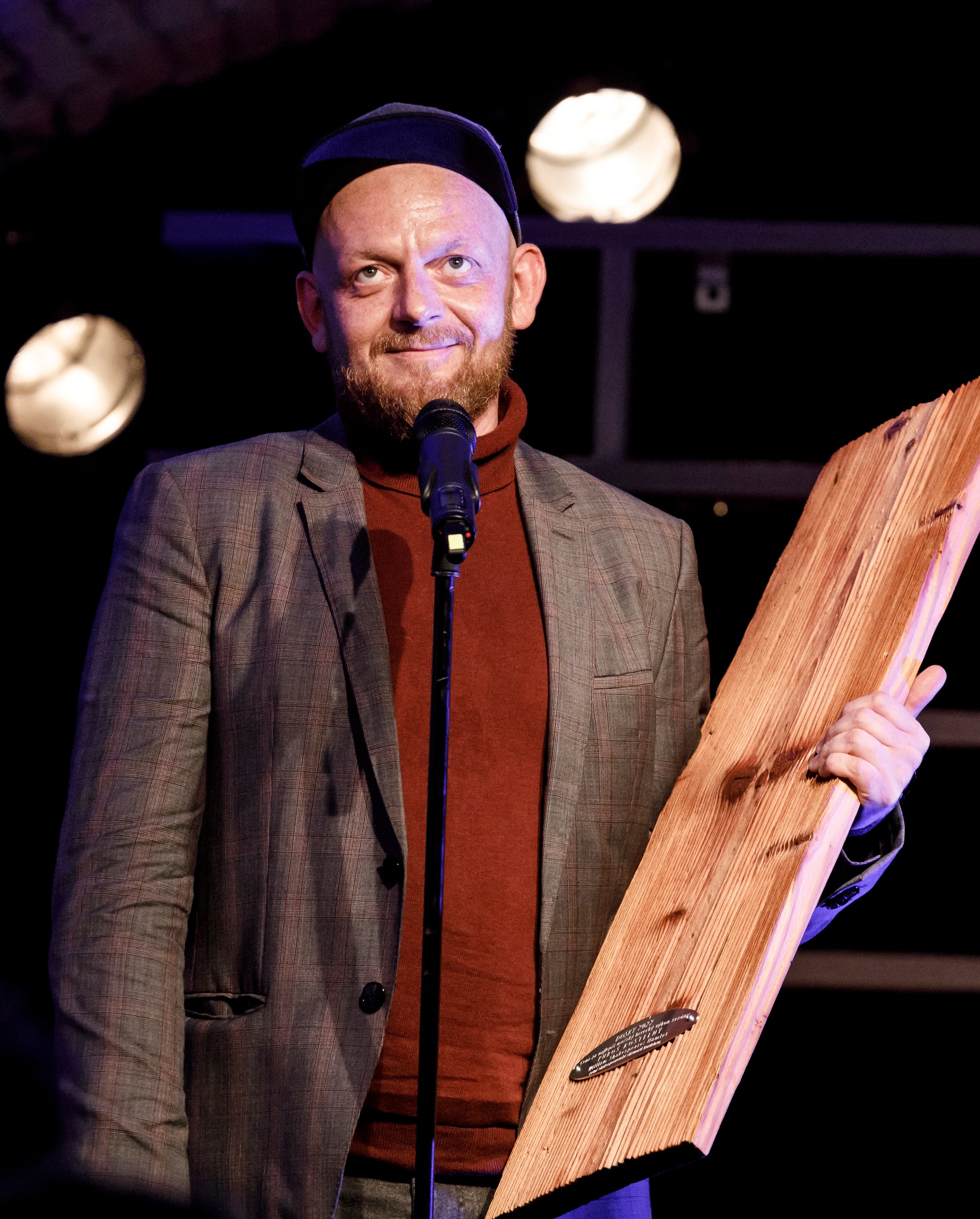 Herec Ľuboš Kostelný.