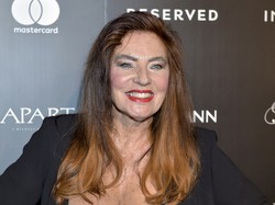 "Wulgarnie, bez względu na wiek". 76-letnia Agnieszka Fitkau-Perepeczko bez stanika na ściance. FOTO