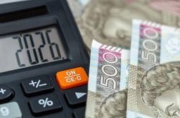 świadczenie pielęgnacyjne 2026 – ile wyniesie i na jakich warunkach pr