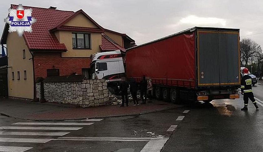 Dramat na Lubelszczyźnie. Tir wjechał w ogródek restauracyjny i budynek