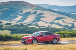 Bąk: Mazda, z konia spadłaś? [MOTOFELIETON]