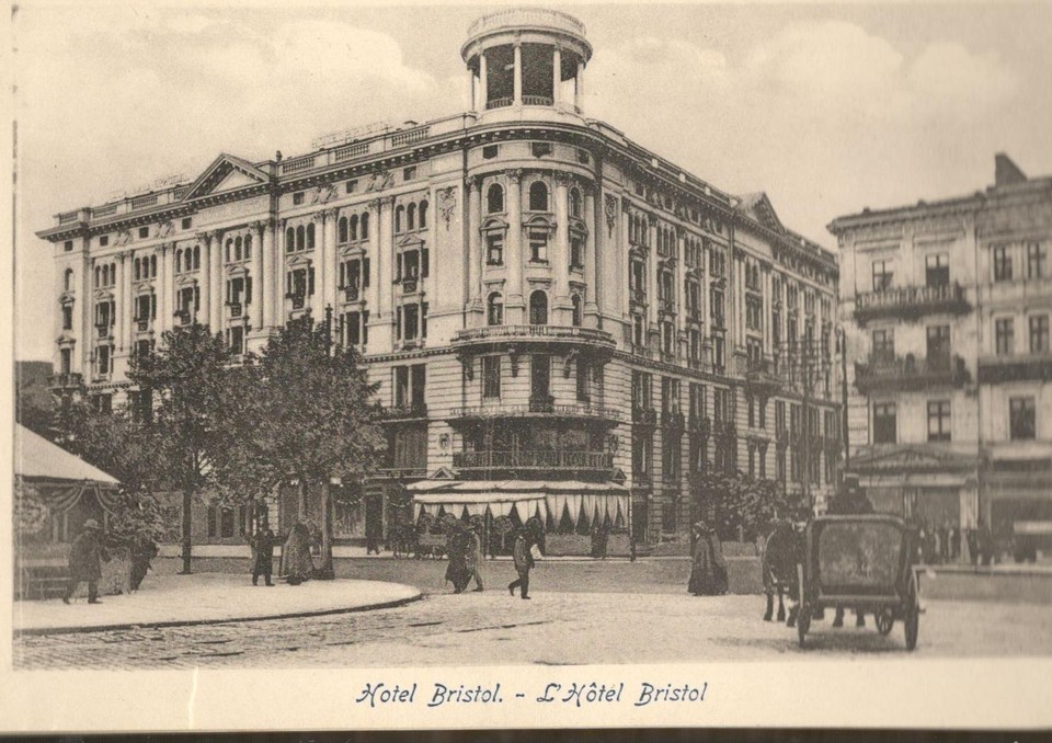 Hotel Bristol