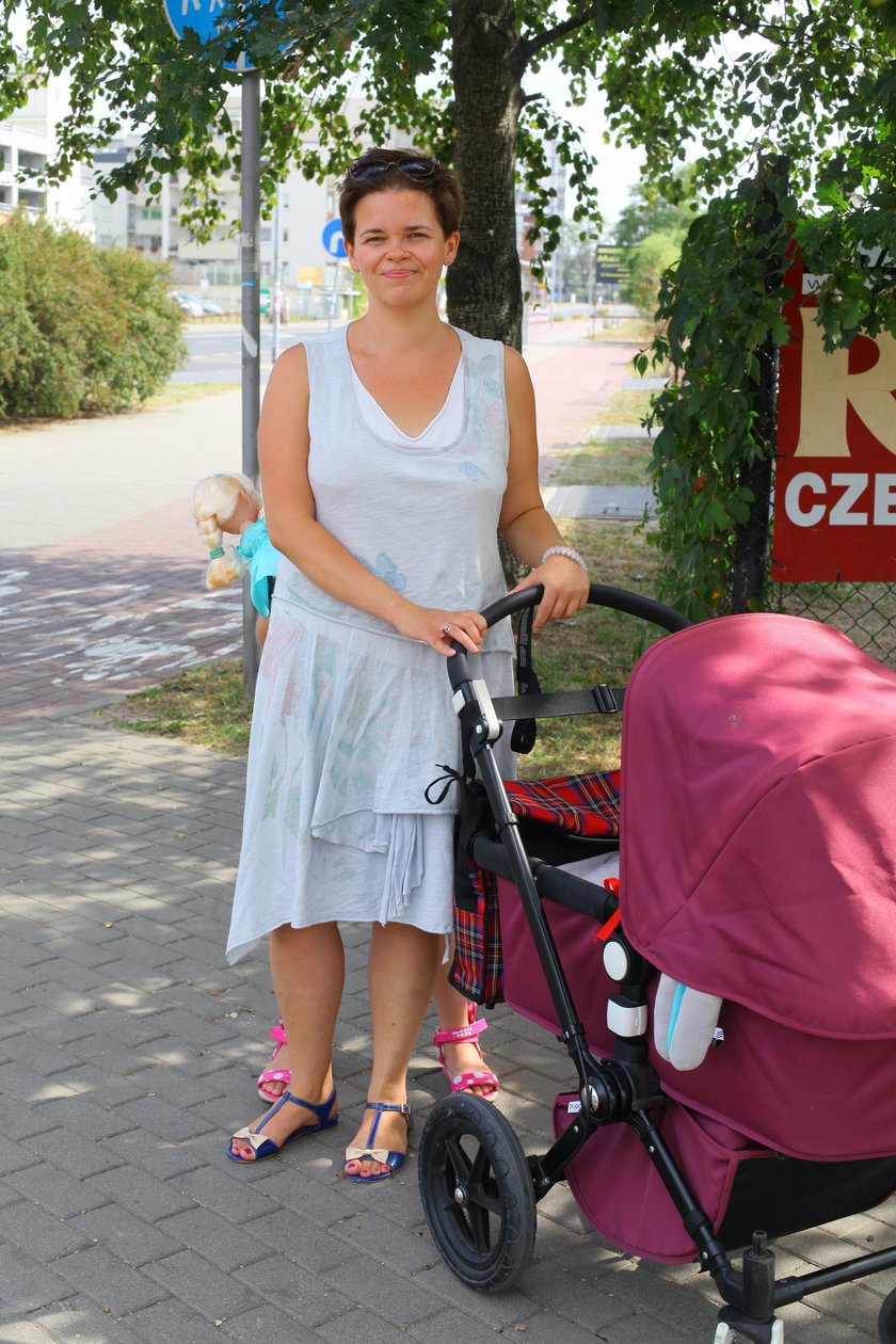 Rodzice boją się o swoje dzieci. Od września szkoły będą pękały w szwach