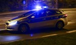 Strzały i pościg za autem. 16-latek rzucił w policjanta nożem