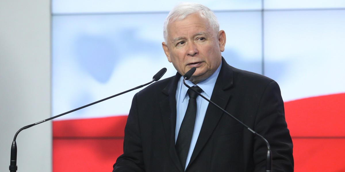 W Polsce trzeba wprowadzić nowy porządek prawny, jeśli chodzi o ochronę zwierząt - powiedział we wtorek prezes PiS Jarosław Kaczyński. Podkreślił, że jest gotowy projekt ustawy w tej sprawie. Liczymy na poparcie ponadpartyjne - oświadczył szef PiS.