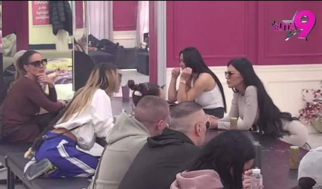 "Kako je tebi Asmin napravio dete?! Meni na kvarnjaka"! Stanija Dobrojević STALA PRED Aneli i iznela ISTINU O INTIMI koja je zatekla sve za stolom!