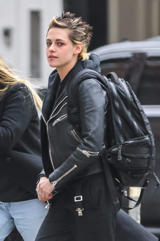 Zaniedbana Kristen Stewart na ulicy