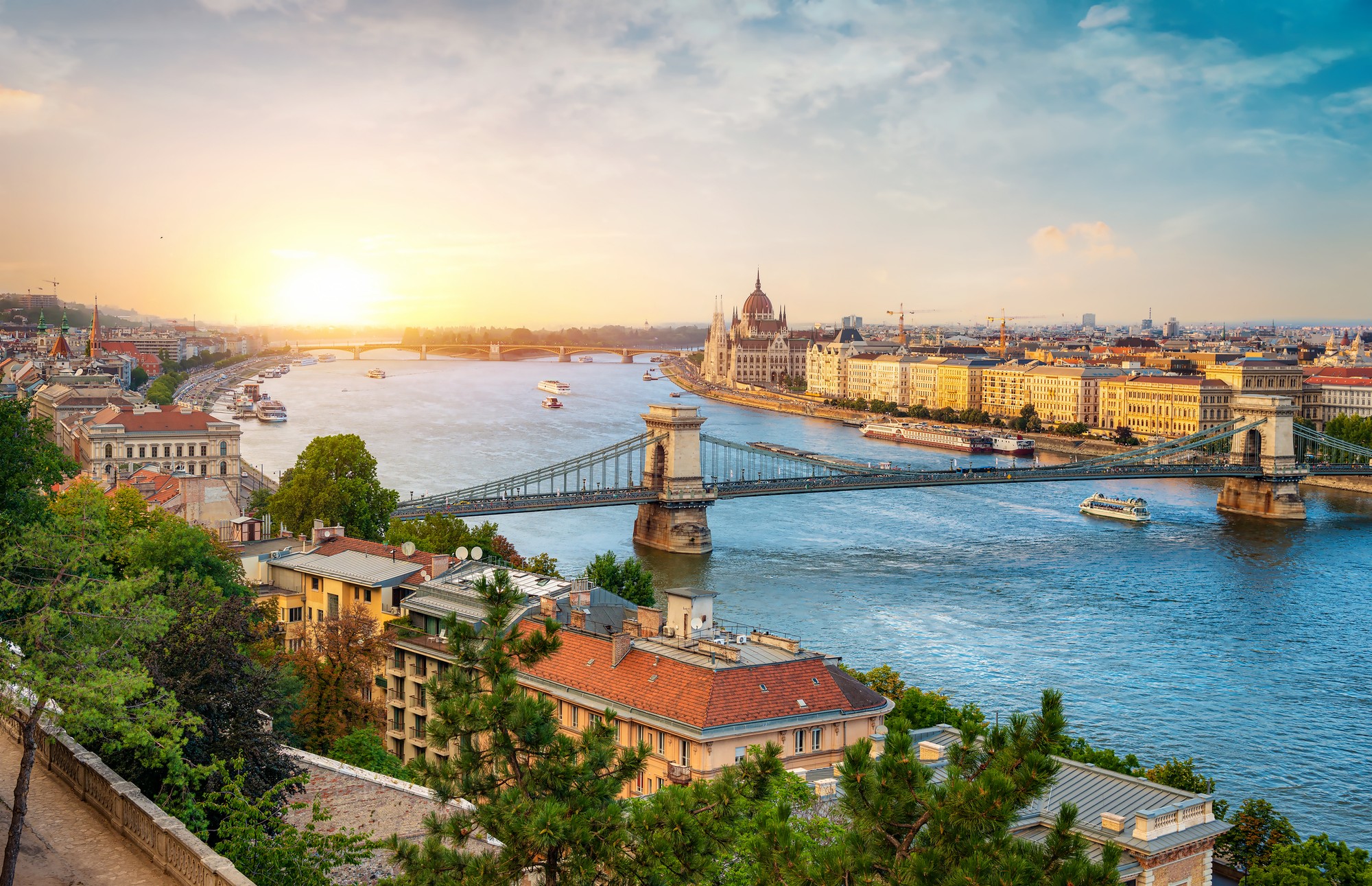 Budapešť je jednou z obľúbených destinácií Slovákov na krátke výlety. (ilustračné foto)