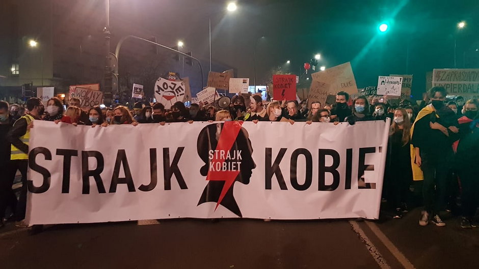Strajk kobiet odbywał się w wielu polskich miastach
