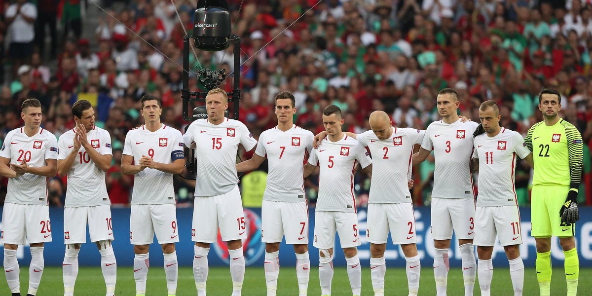 Krzysztof Mączyński (z nr 5) był podstawowym piłkarzem naszej kadry na Euro 2016.