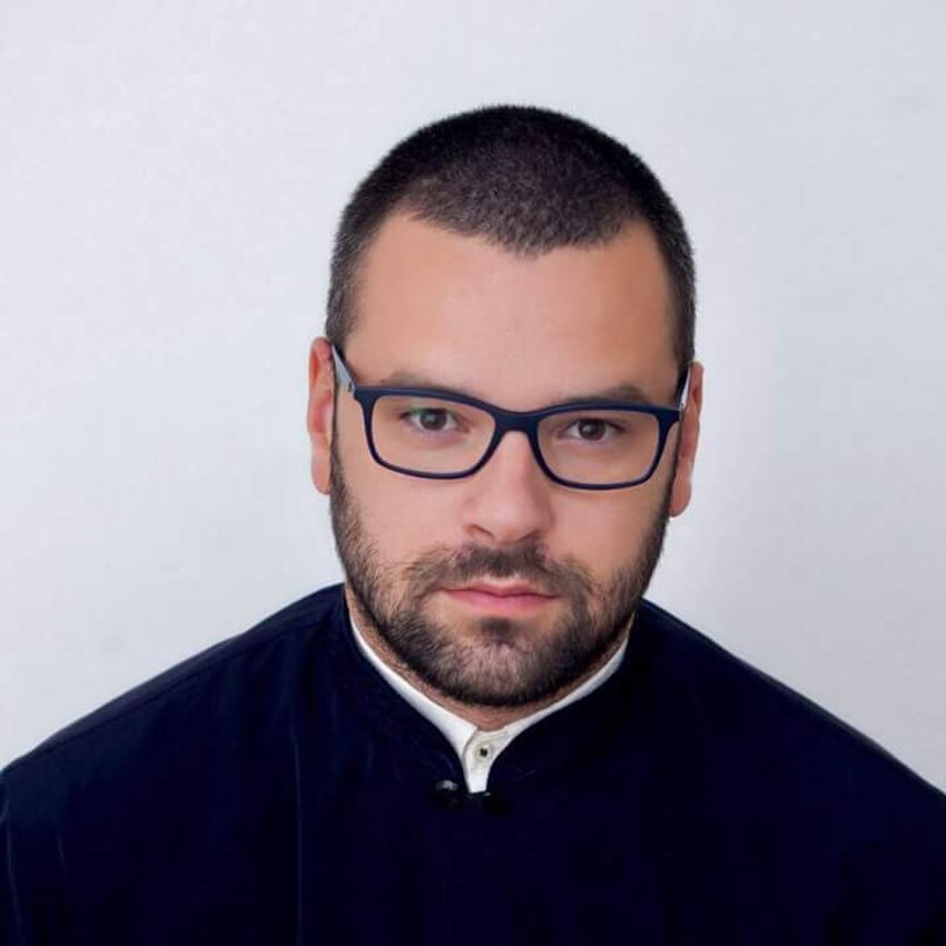 Diplomirani teolog Bojan Jokanović
