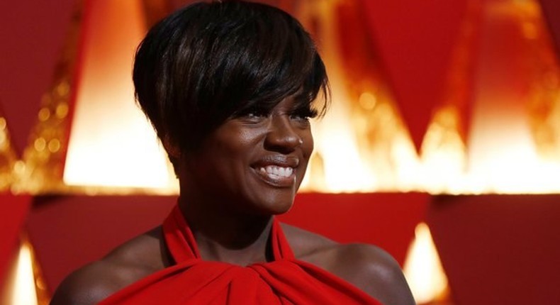 Viola Davis at the 2017 Oscars 