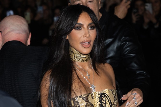 Kim Kardašijan sa podnakom u strelcu